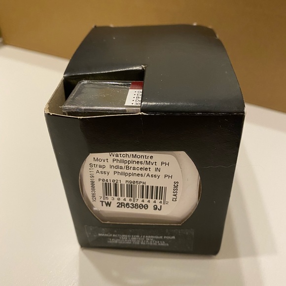 Timex Easy Reader 38mm Leather Strap Watch - Picture 11 of 14